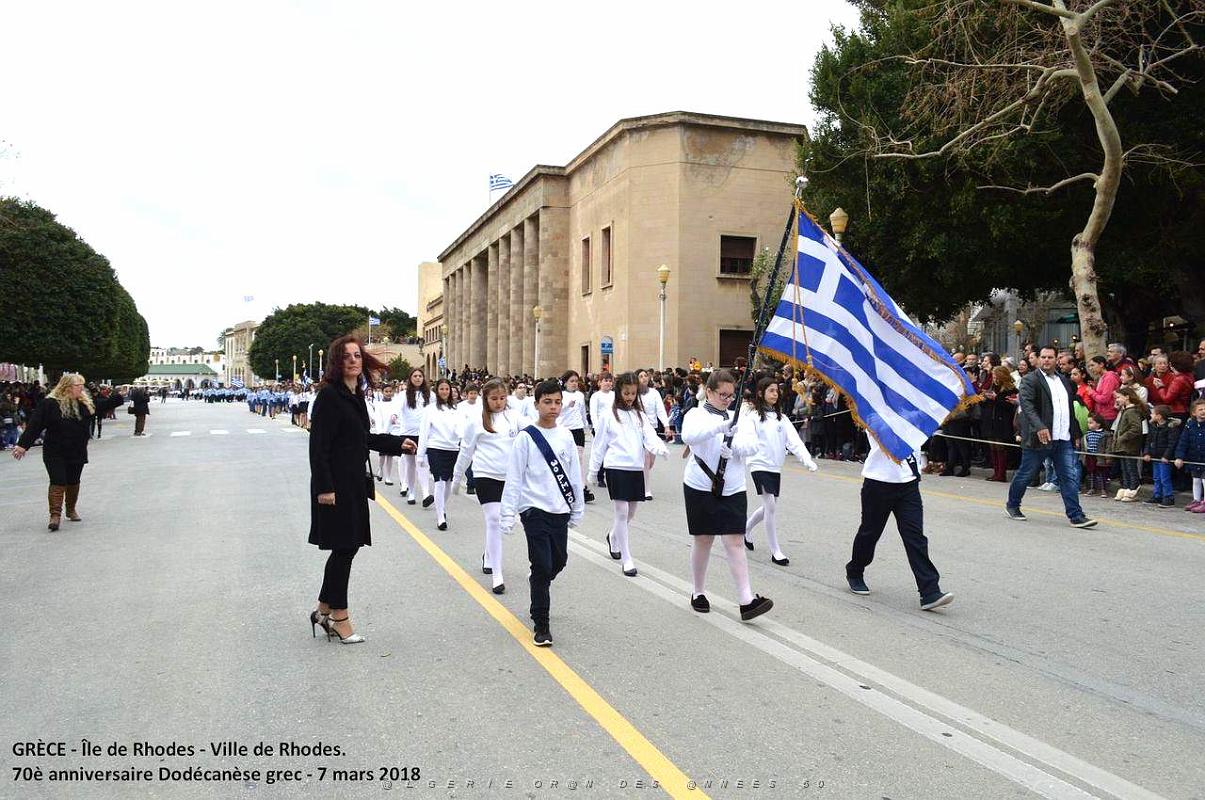 217- Rhodes- Defile Dodecanese grec.JPG